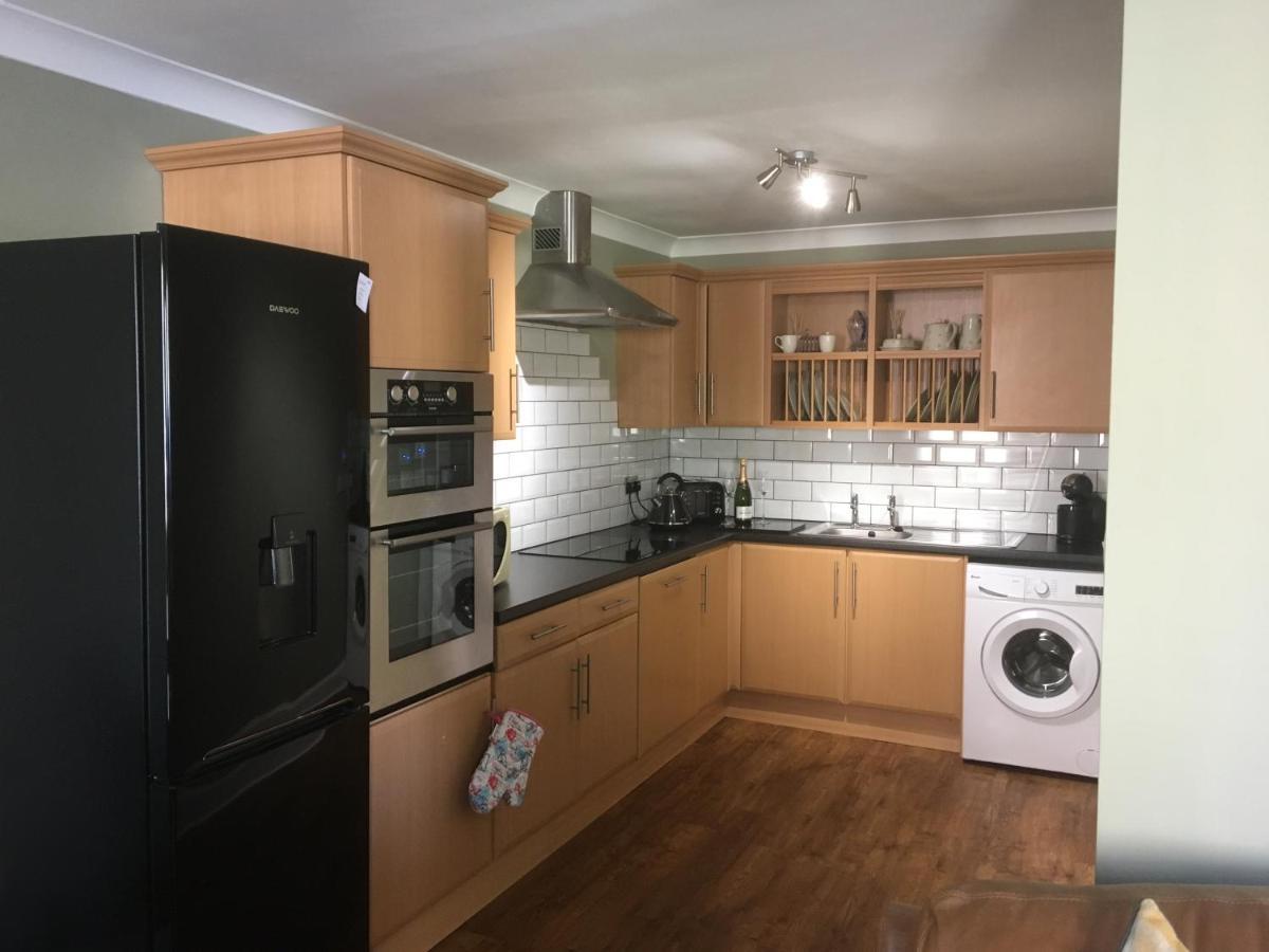 1 St Ellas House Apartment อายเมาธ์ ภายนอก รูปภาพ